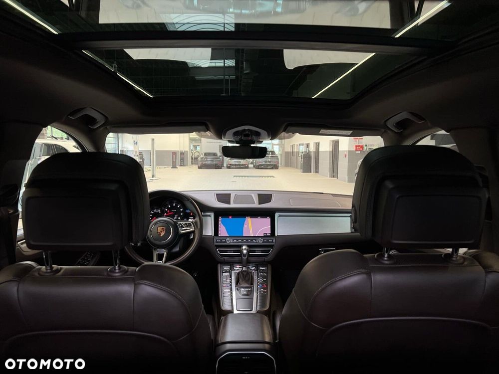 Porsche Macan Standard - 34
