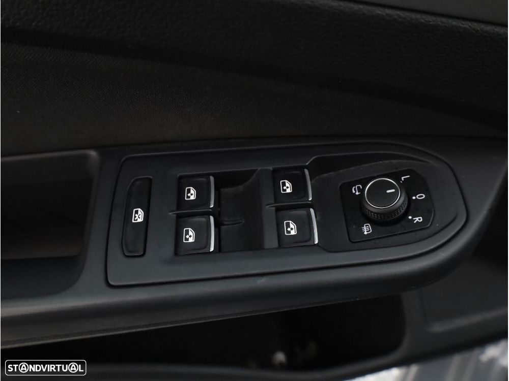 VW Golf Variant 2.0 TDi Life - 19