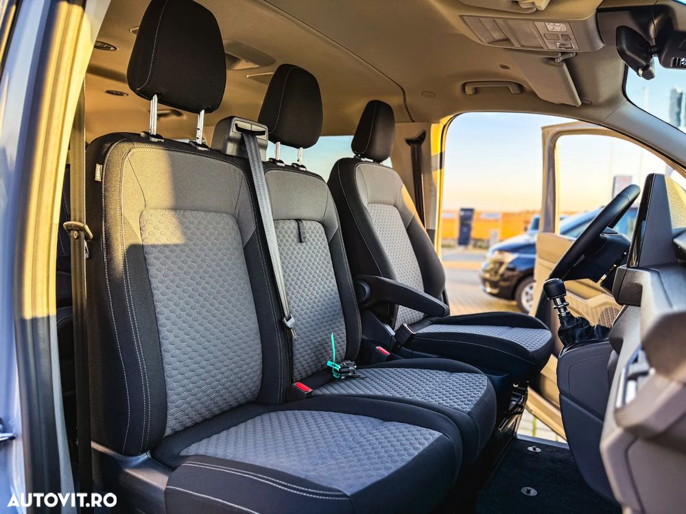 Volkswagen Caravelle - 14