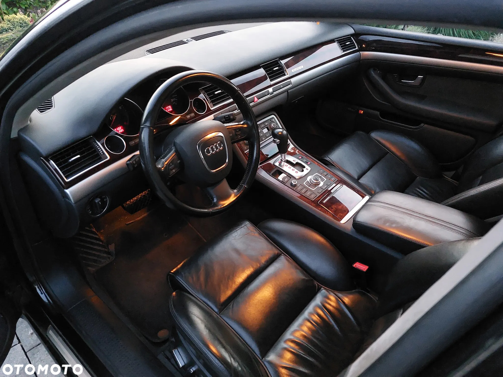 Audi A8 4.2 FSI Quattro - 8