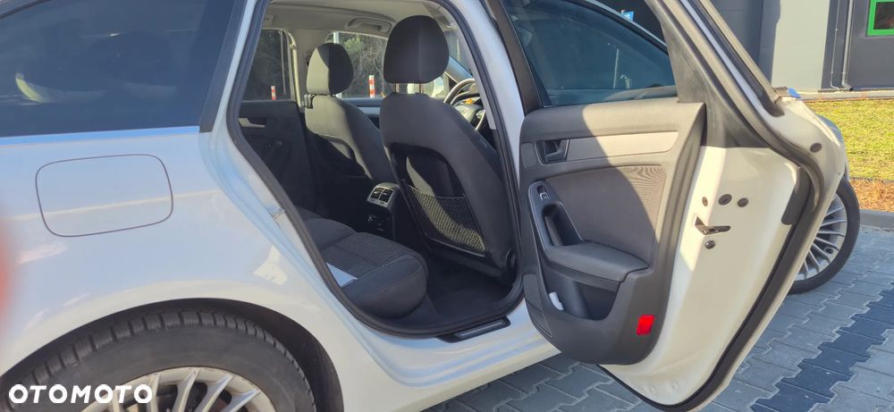 Audi A4 Avant 2.0 TDI - 22