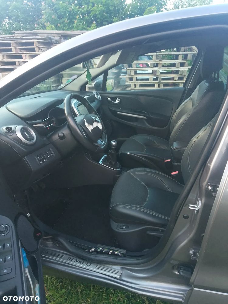 Renault Clio 0.9 TCe Techno Feel - 13