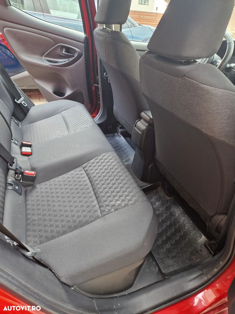 Toyota Yaris 1.5 VVT-i HSD Dynamic - 8