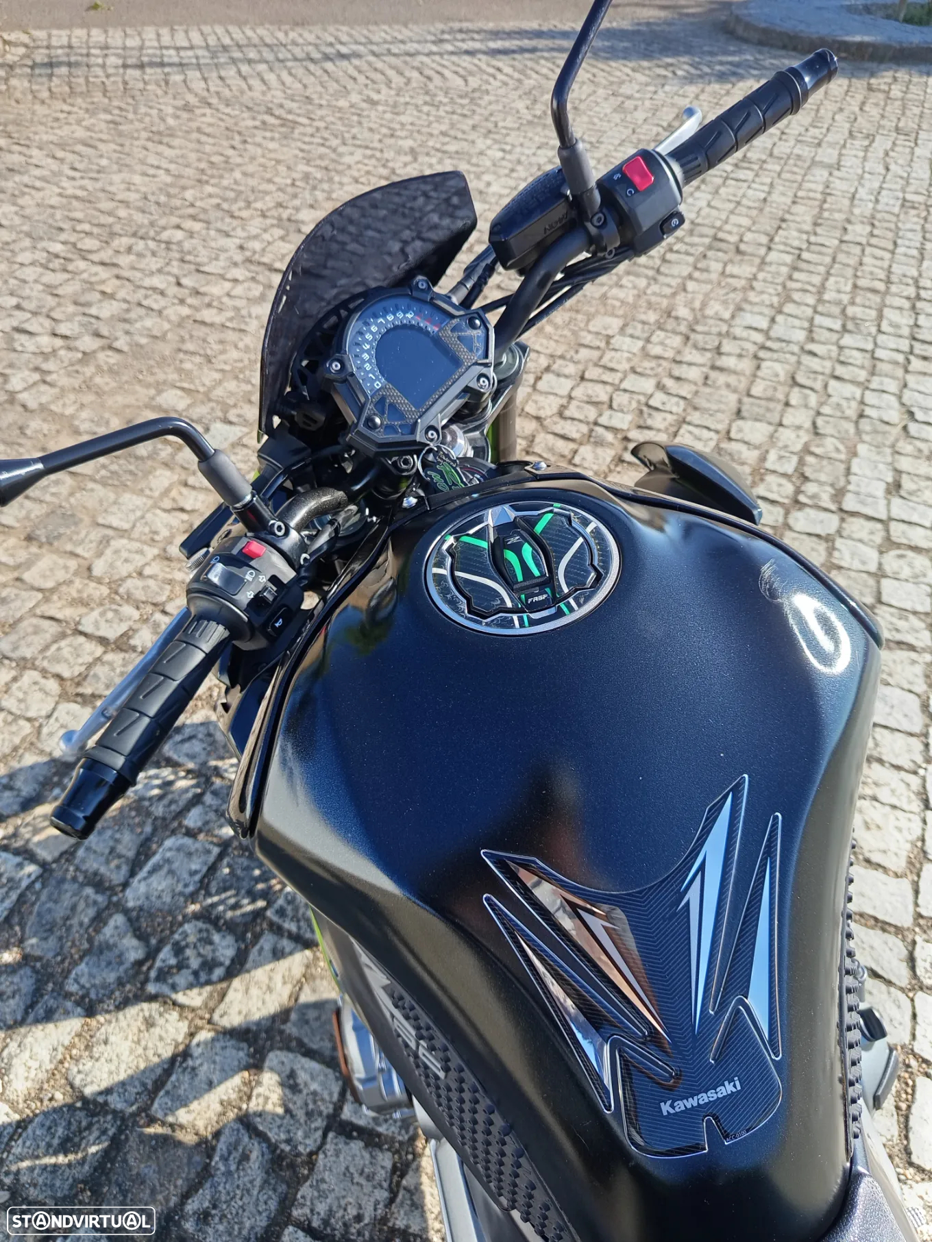 Kawasaki Z - 8