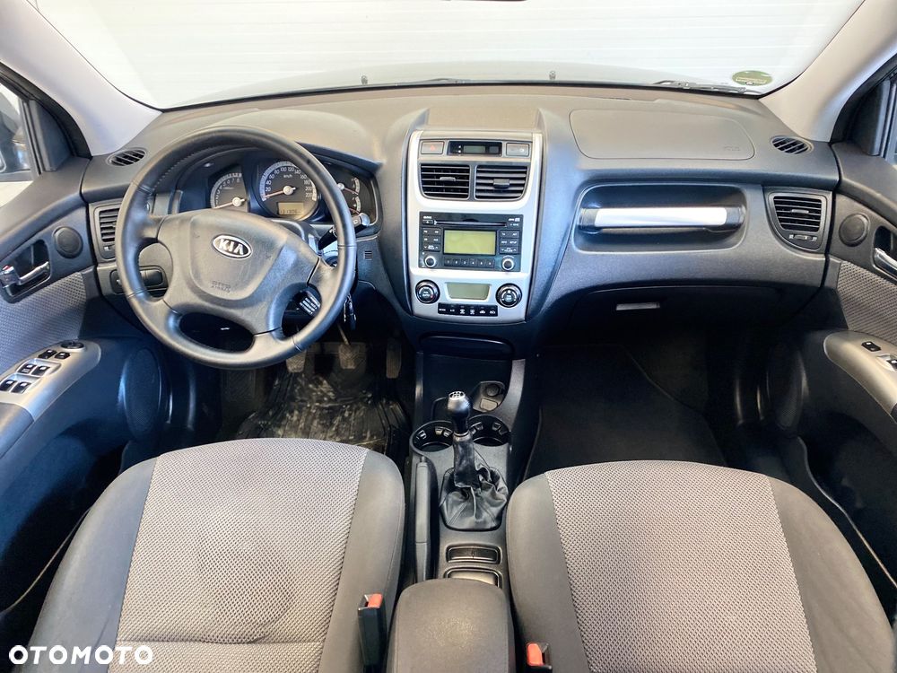 Kia Sportage 2.0 Tour 2WD - 12