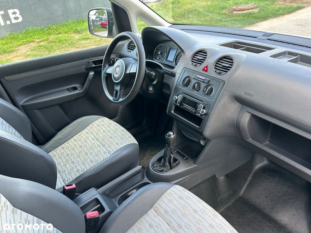 Volkswagen Caddy - 27