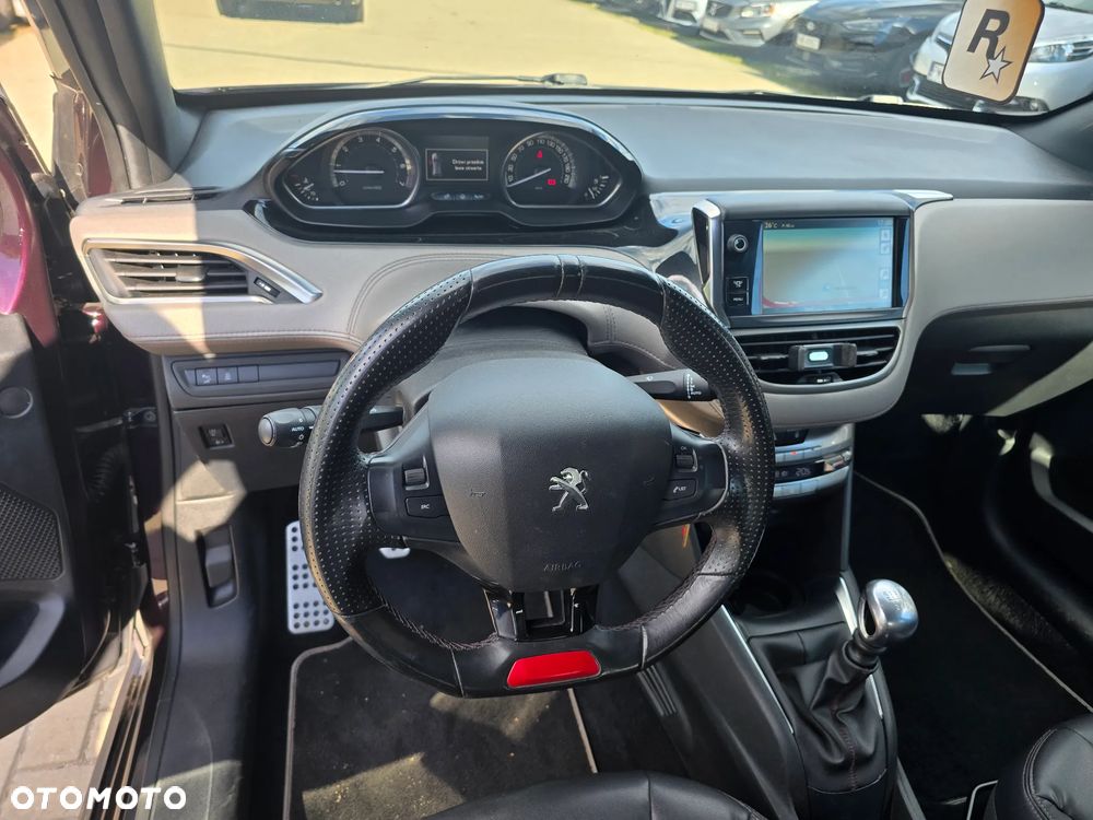 Peugeot 208 - 7