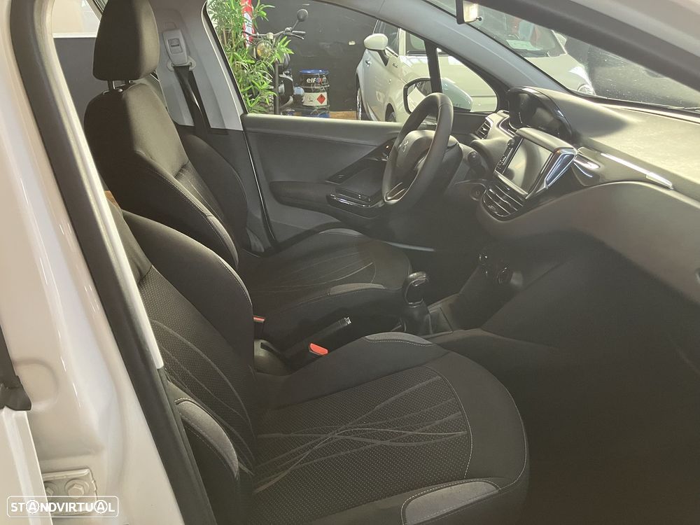 Peugeot 208 1.4 HDi Access - 11