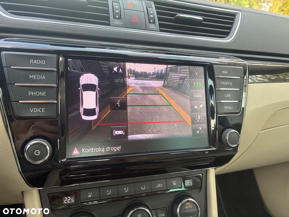 Skoda Superb 1.8 TSI L&K DSG - 16