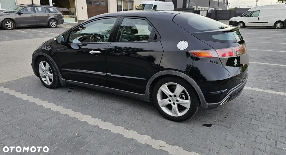 Honda Civic 2.2i-CTDi Sport - 2