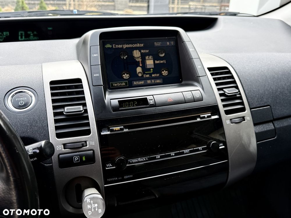 Toyota Prius 1.5 VVT-i Sol - 22