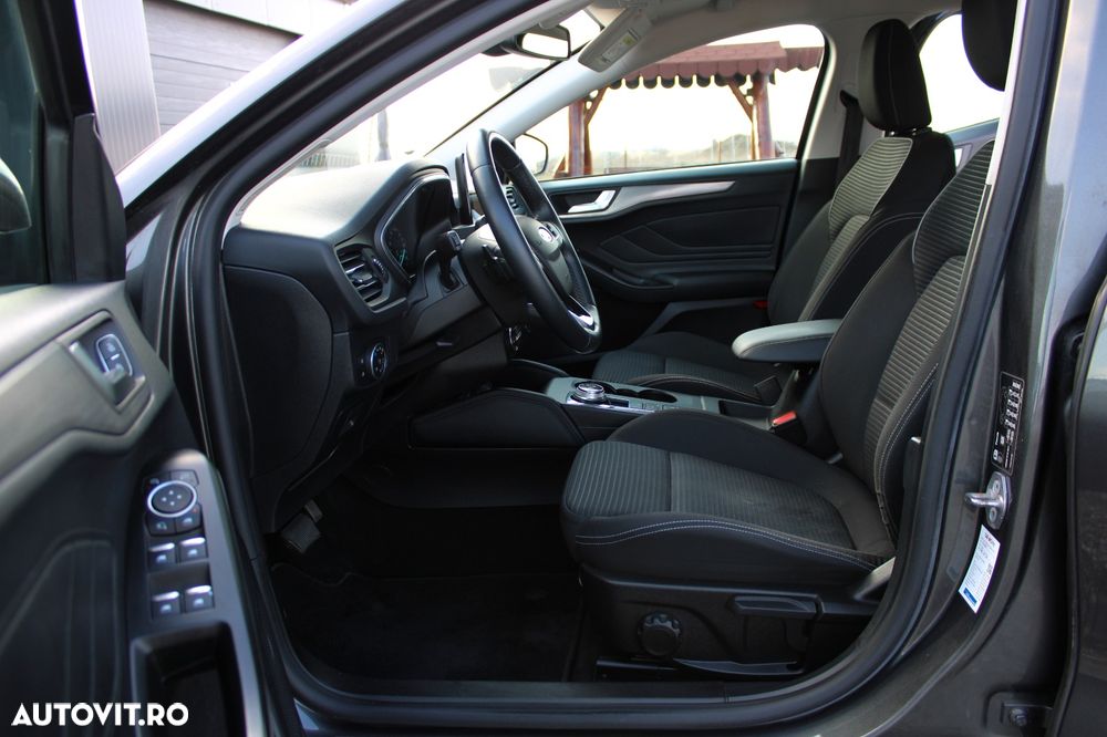 Ford Focus - 12