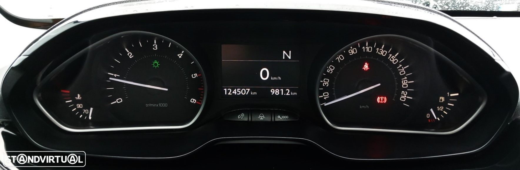 Peugeot 208 1.6 e-HDi Allure 2-Tronic - 8
