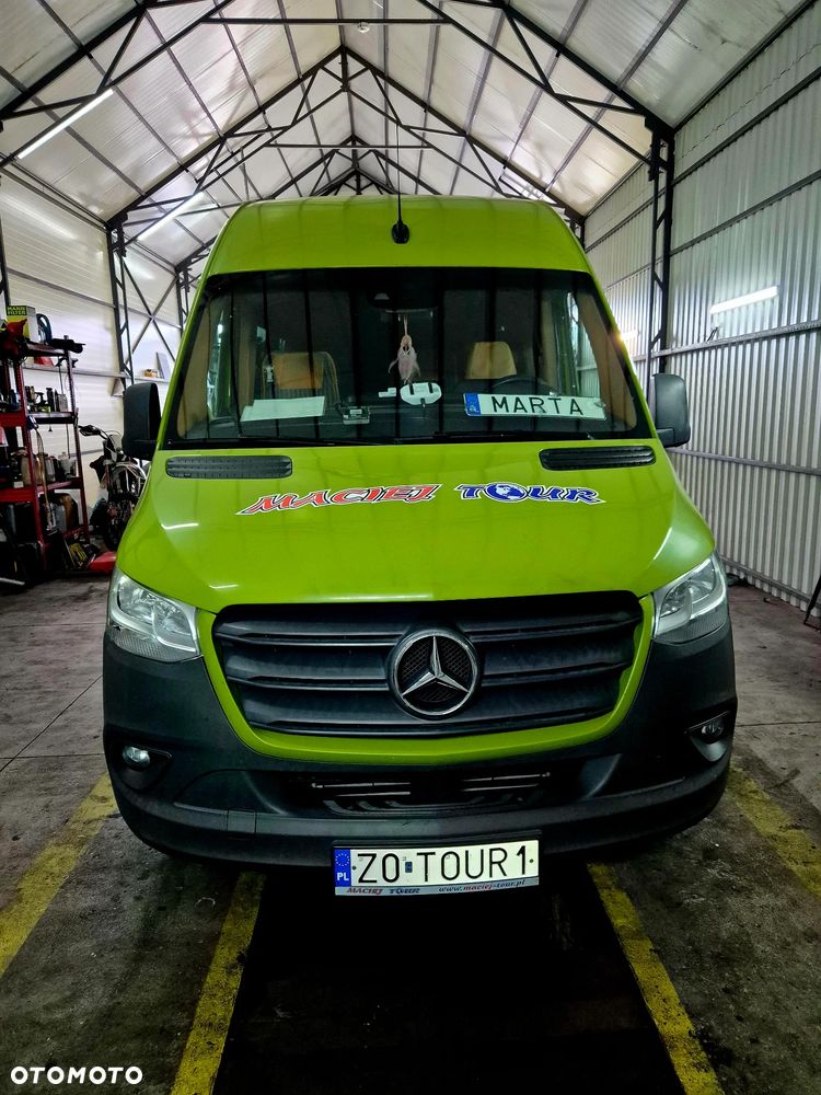 Mercedes-Benz Sprinter - 4