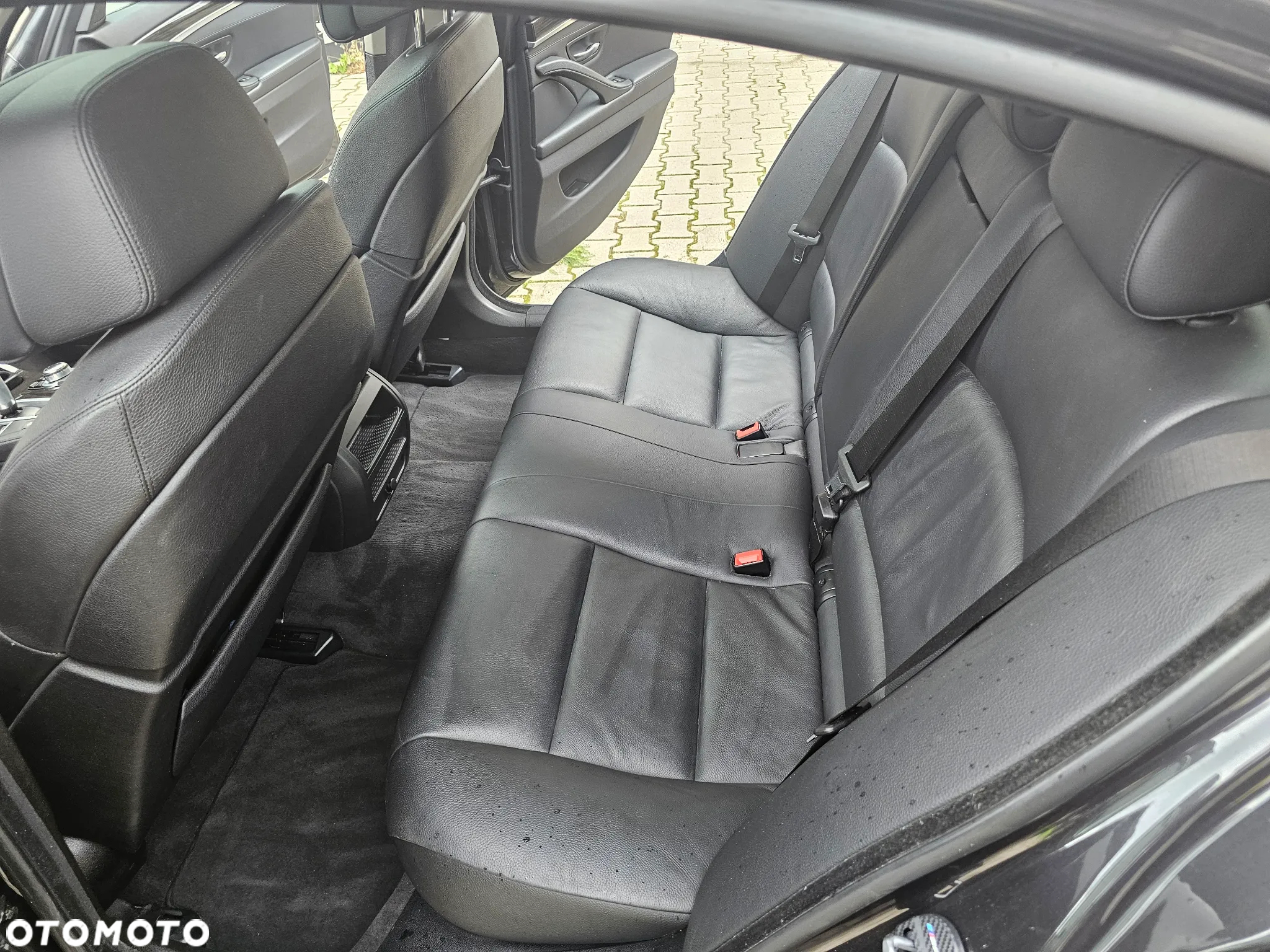 BMW Seria 5 525d xDrive - 27