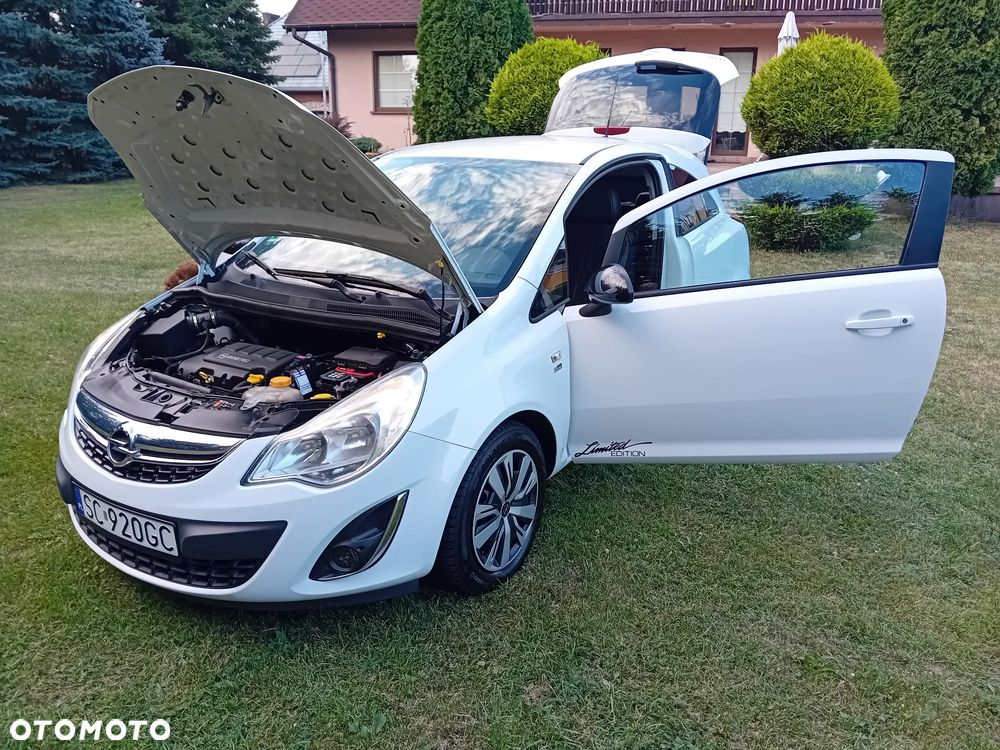 Opel Corsa 1.4 16V 150 Jahre - 18