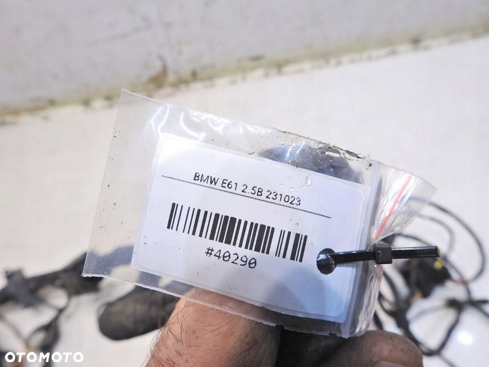 WIĄZKA INSTALACJA KOMORY SILNIKA PRAWA BMW E61 2.5i - 4