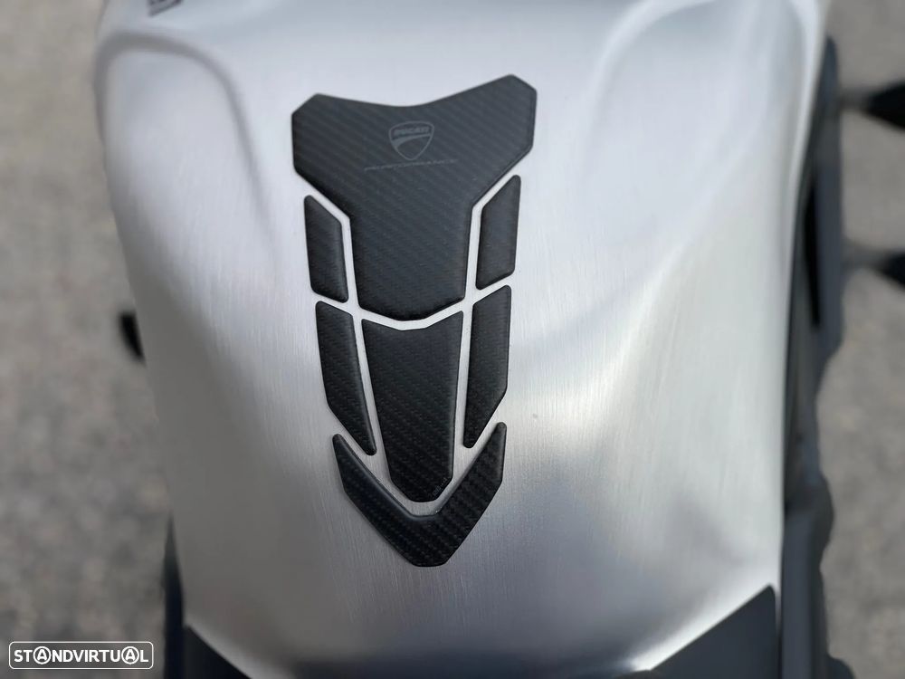 Ducati Streetfighter V4 SP2 - 9