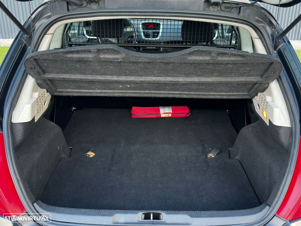 Peugeot 207 1.6 HDi Sport - 20