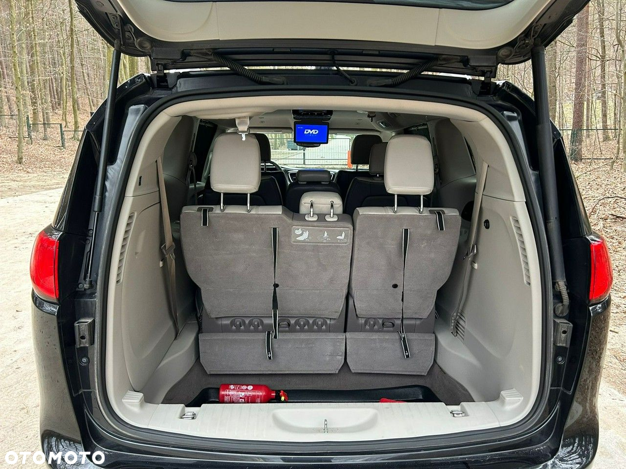 Chrysler Pacifica - 26