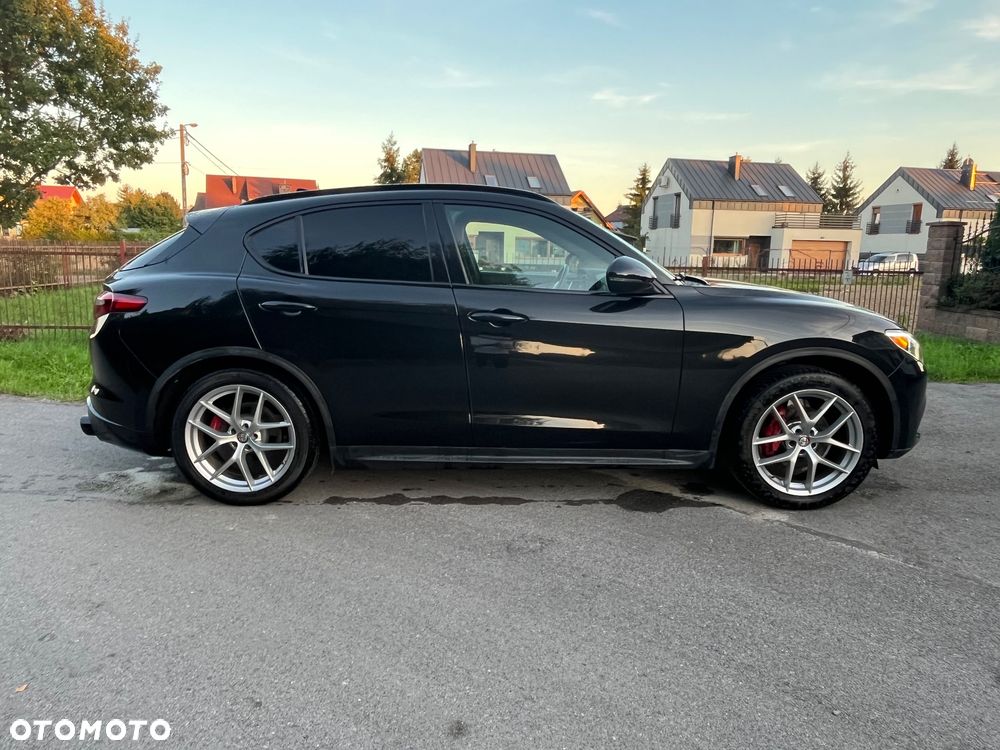 Alfa Romeo Stelvio 2.0 Turbo Veloce TI Q4 - 14