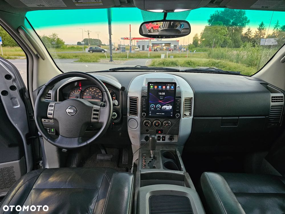Nissan Titan 5.6 V8 SE Crew Cab - 7