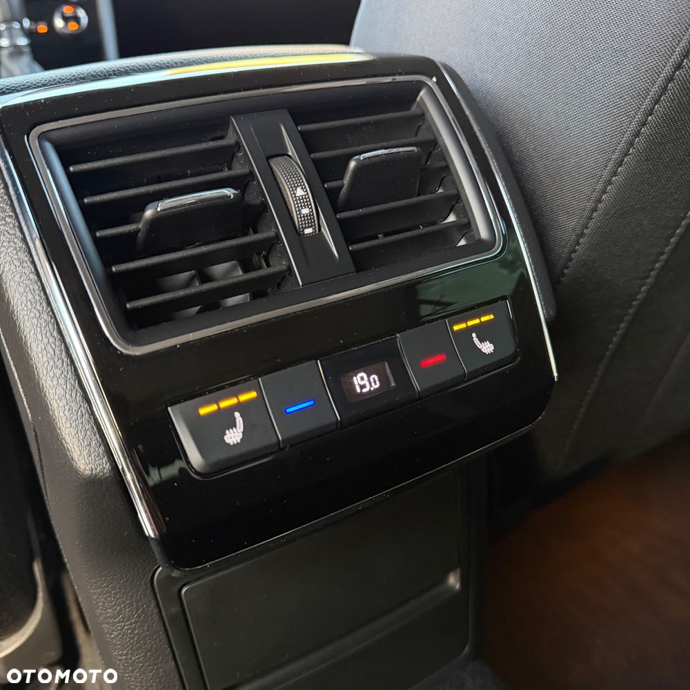 Skoda Superb 2.0 TSI Style DSG - 26