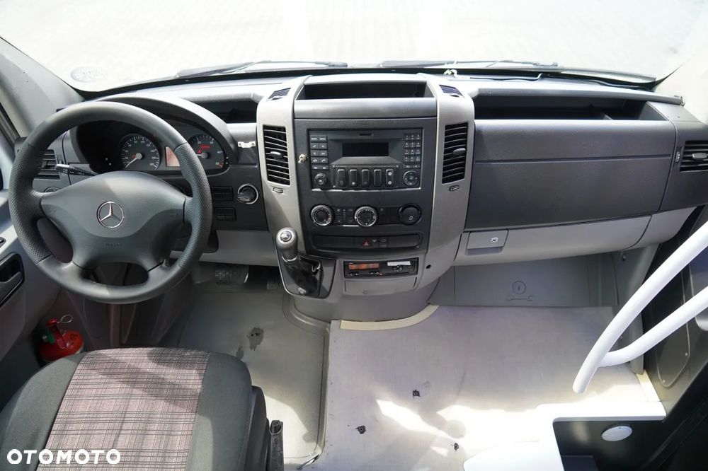 Mercedes-Benz SPRINTER 516 BLUETEC / KLIMATYZACJA / SPROWADZONY - 23