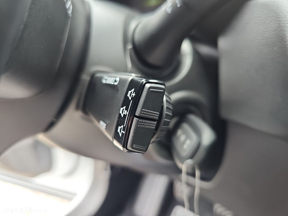 Renault Captur - 16
