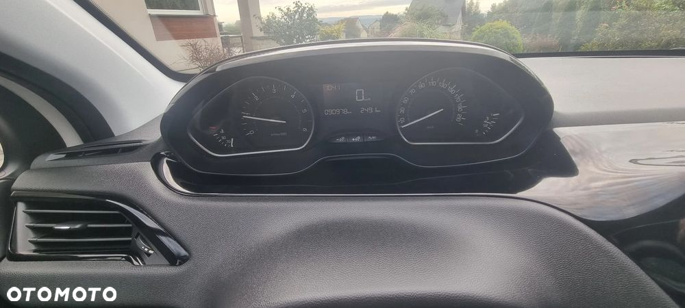 Peugeot 208 1.6 BlueHDi Active - 18