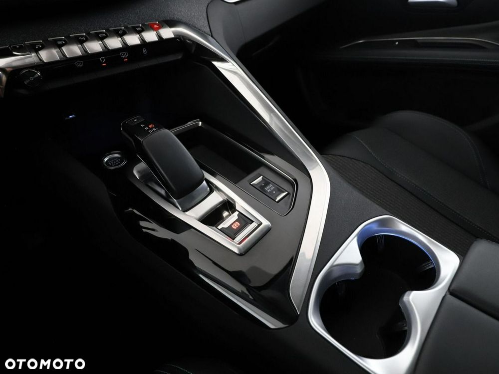 Peugeot 3008 1.6 PureTech Hybrid PHEV Allure Pack S&S EAT8 - 30