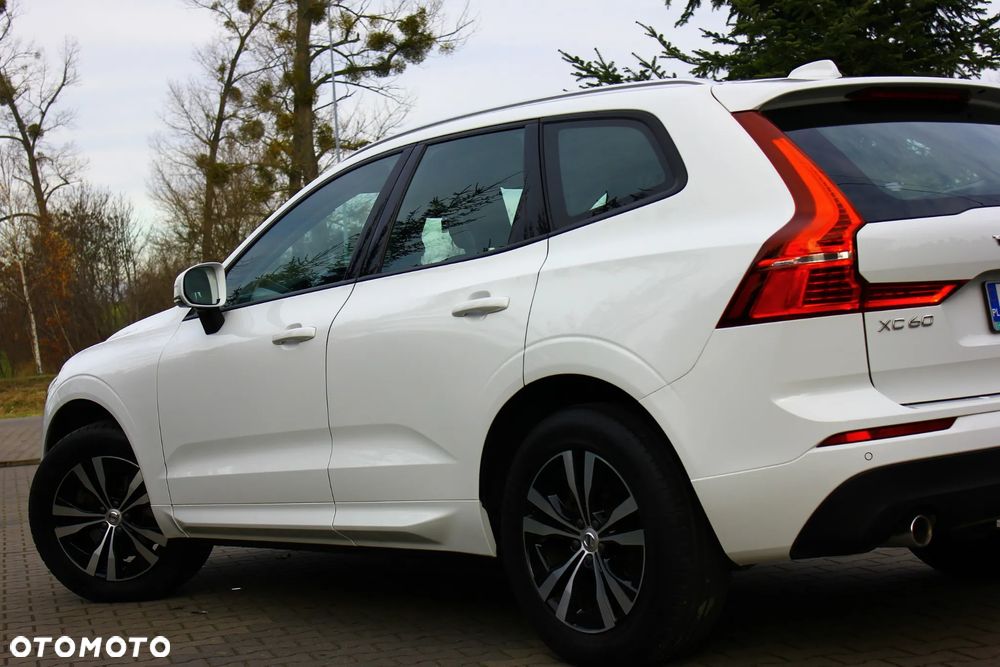 Volvo XC 60 D4 Momentum Pro - 10