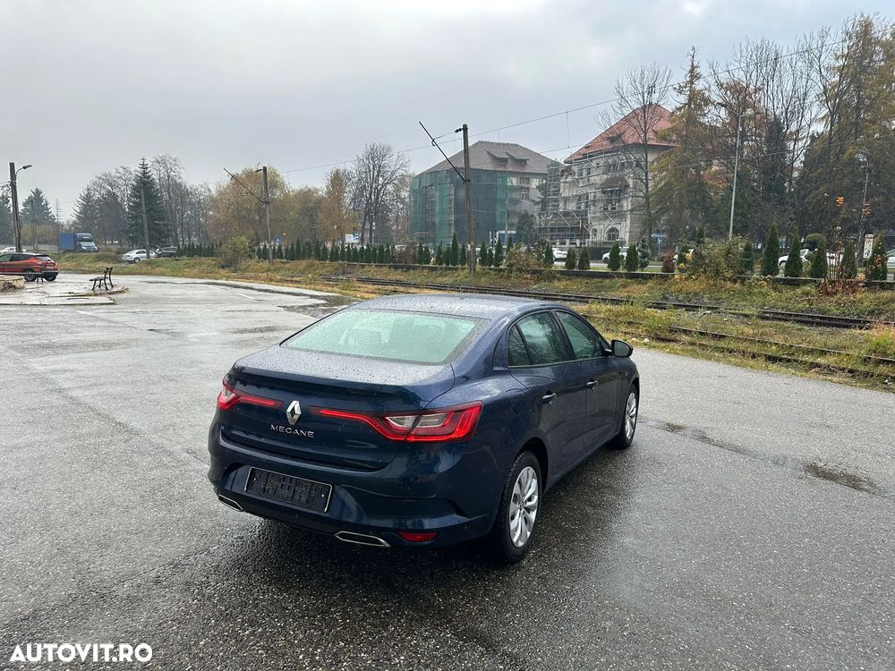 Renault Megane TCe 114 GPF Life - 8