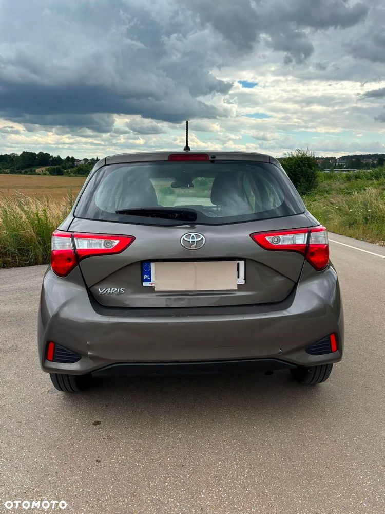 Toyota Yaris 1.5 Premium - 6