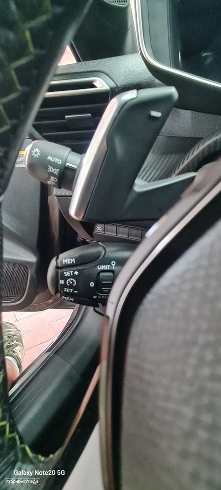 Peugeot 208 1.2 PureTech Allure Pack EAT8 - 39