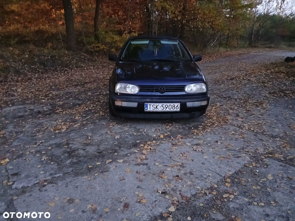 Volkswagen Golf - 3