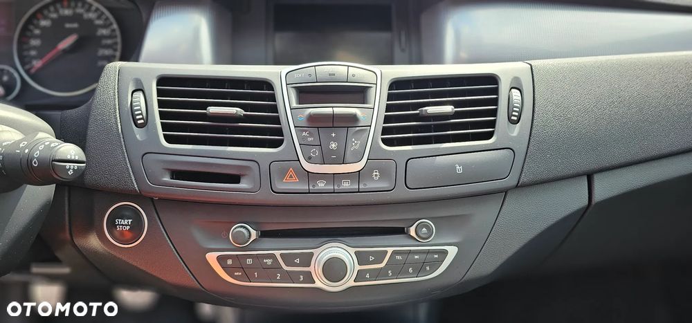 Renault Laguna 2.0 DCi FAP GT - 8