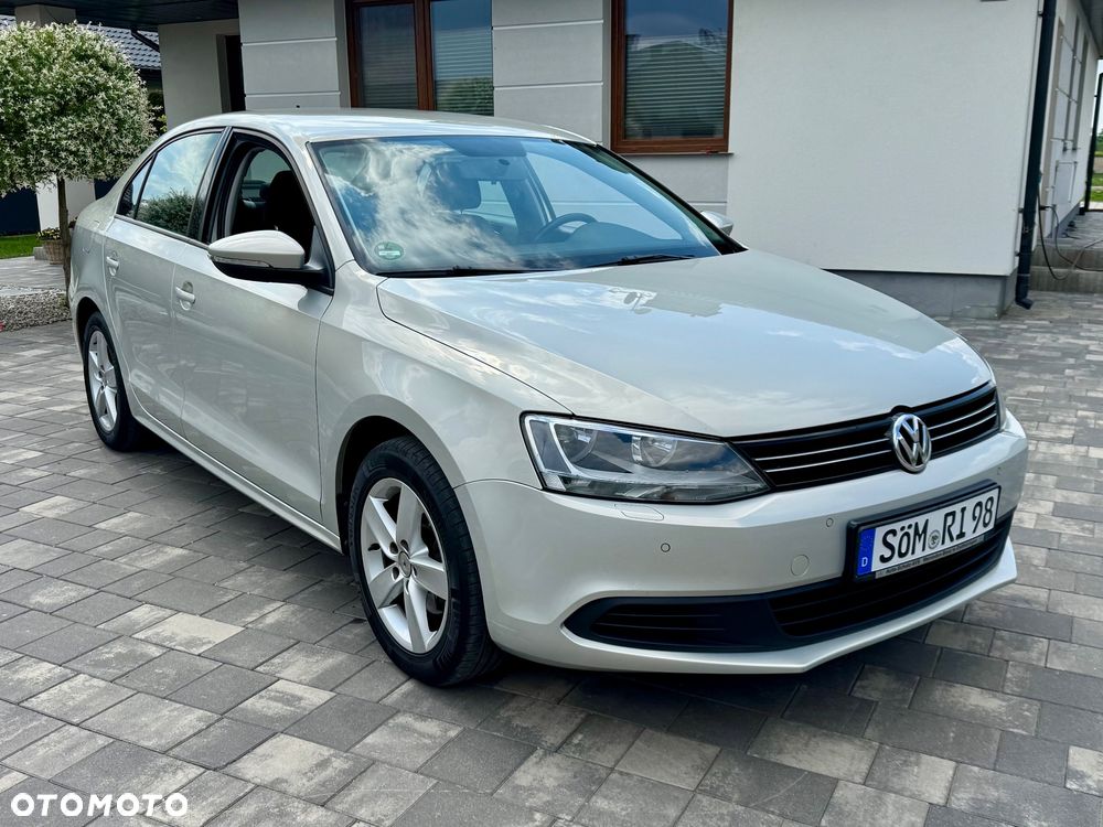 Volkswagen Jetta - 23