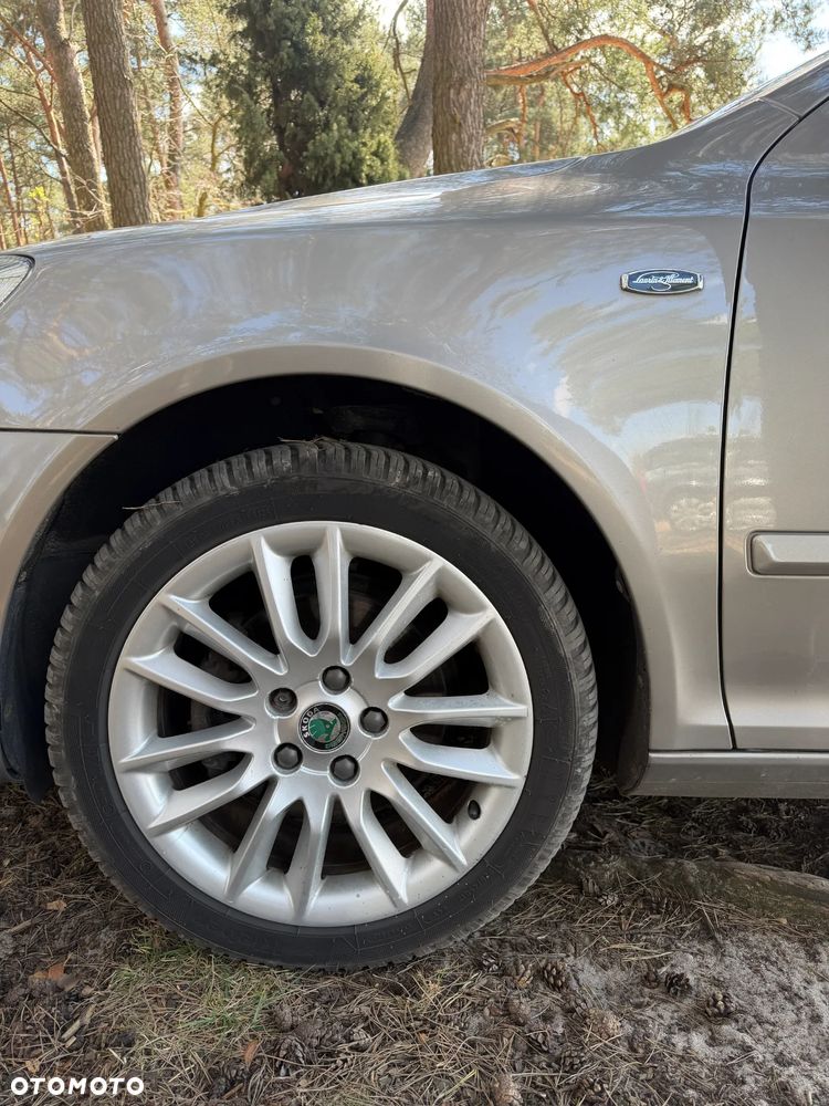 Skoda Octavia 1.8 TSI L&K DSG - 3