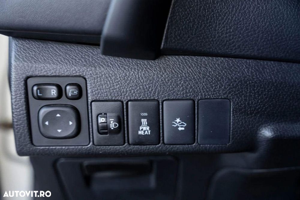 Toyota Auris 1.6 D-4D Comfort - 17