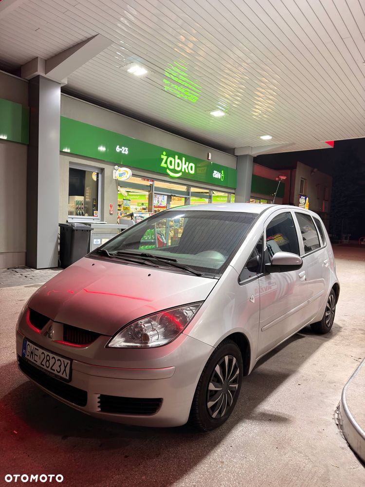 Mitsubishi Colt - 3