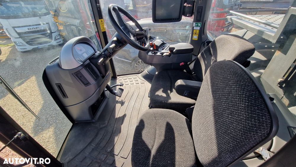 Challenger ROGATOR 635 SPRAYER - 5