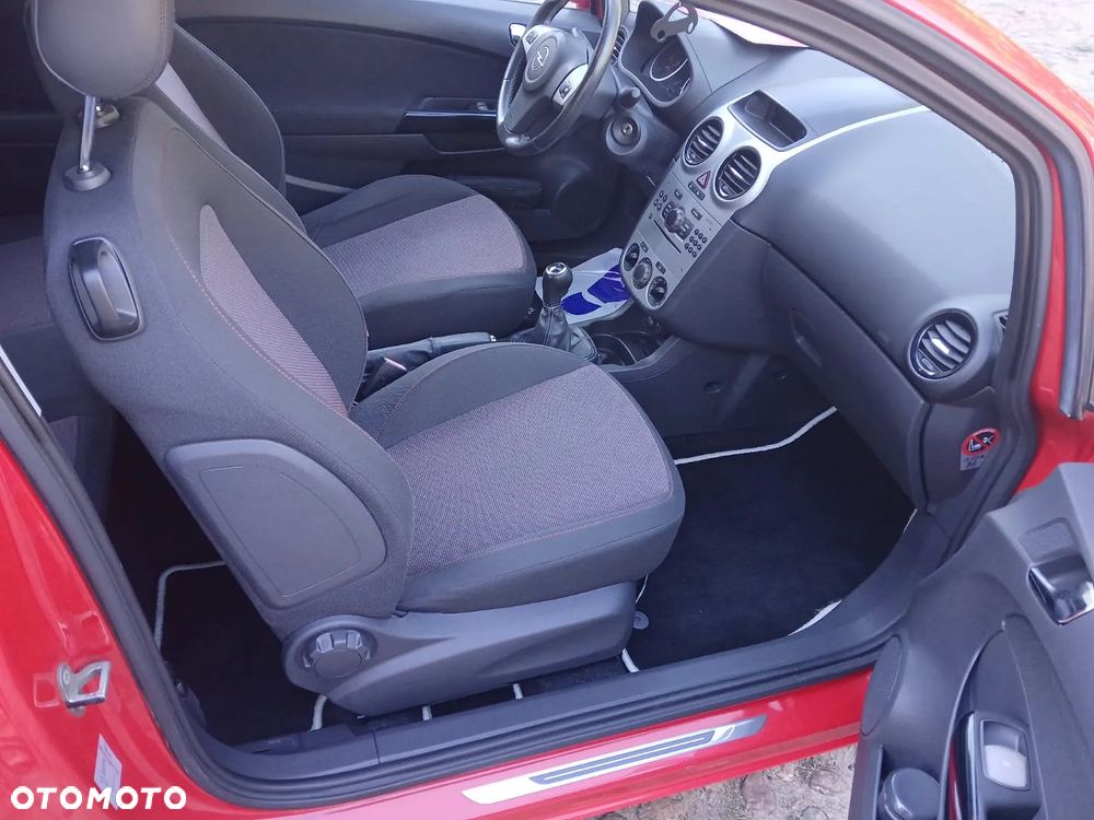 Opel Corsa 1.4 16V Limited Edition - 26