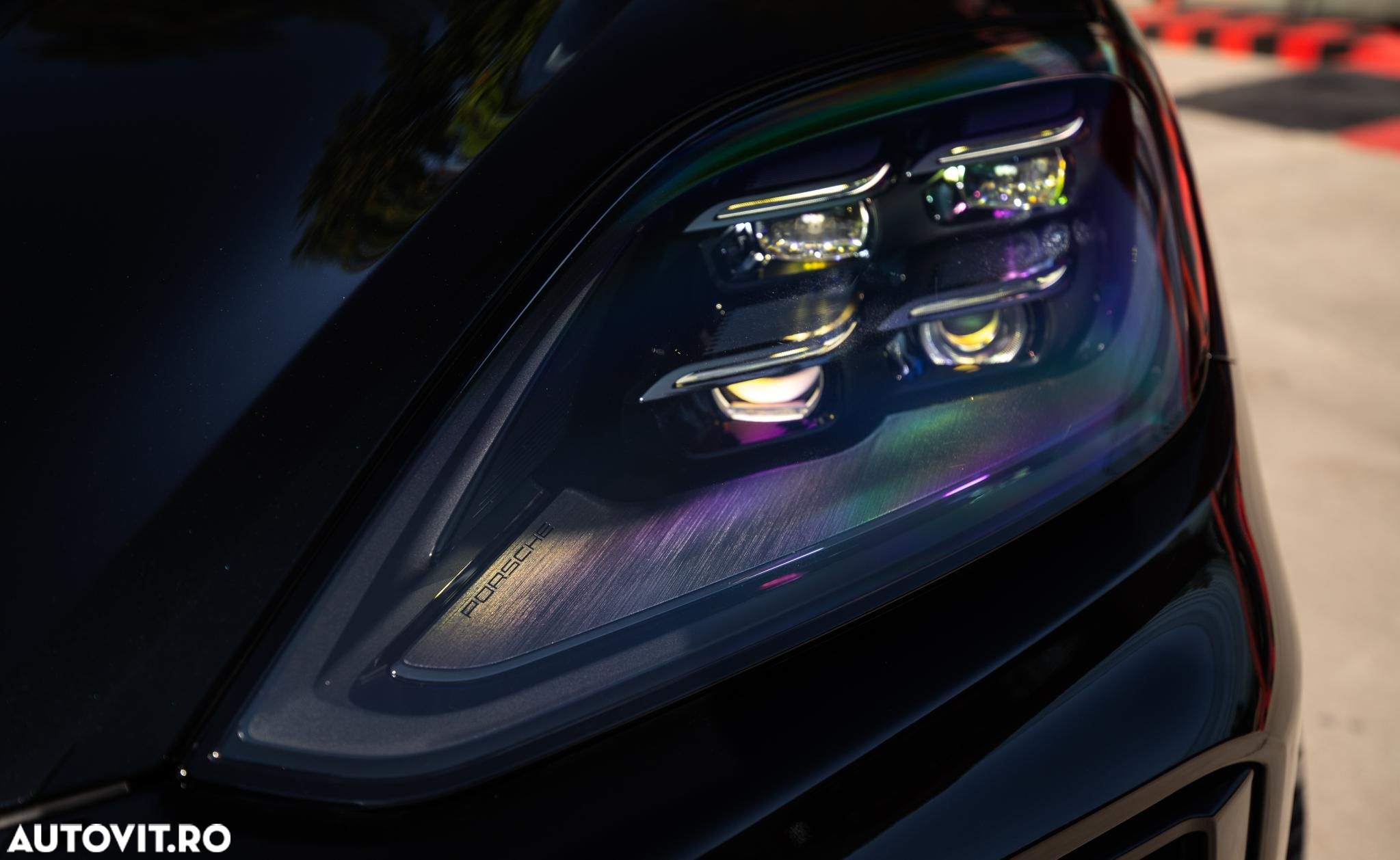 Porsche Cayenne - 8