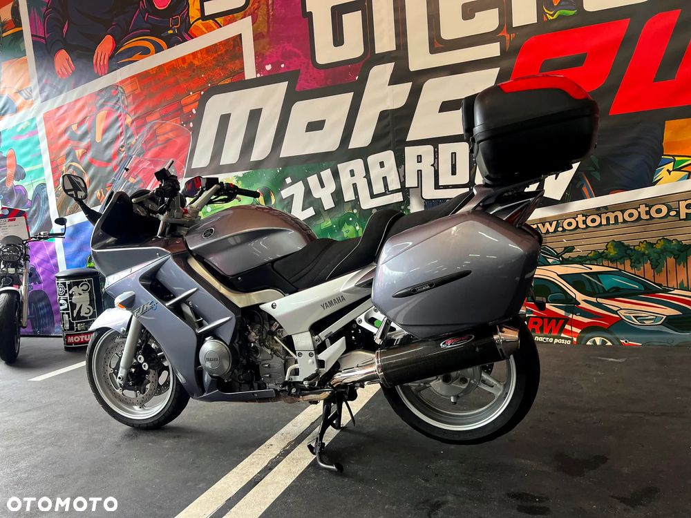 Yamaha FJR - 10