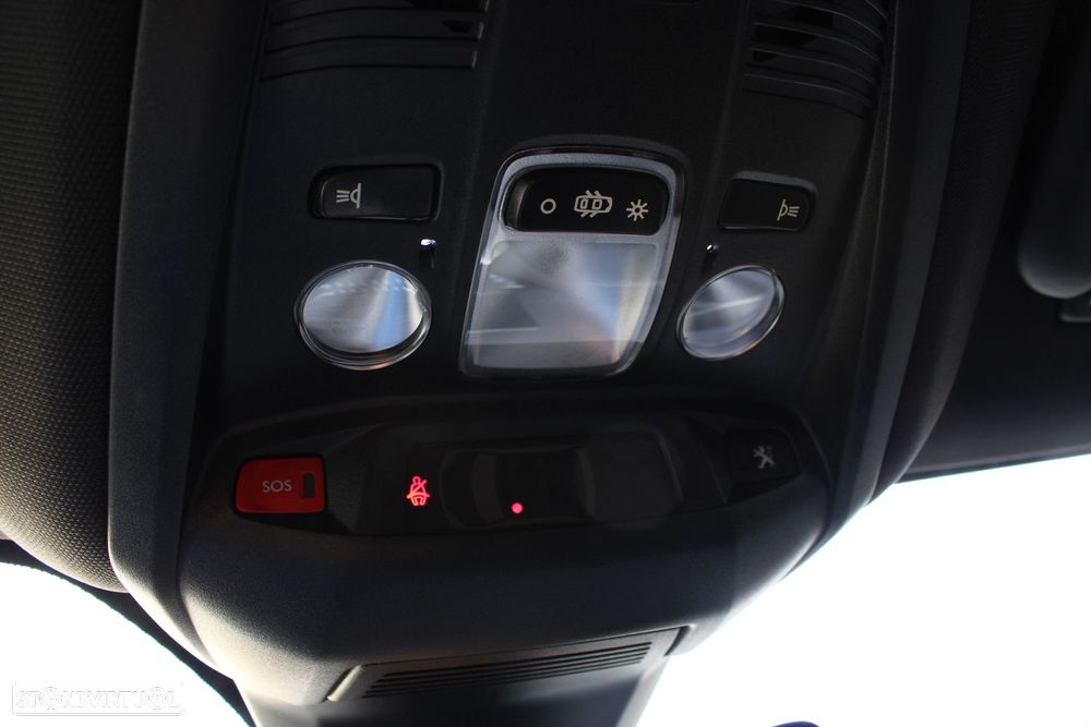 Peugeot 3008 1.2 PureTech GT Line EAT8 - 34