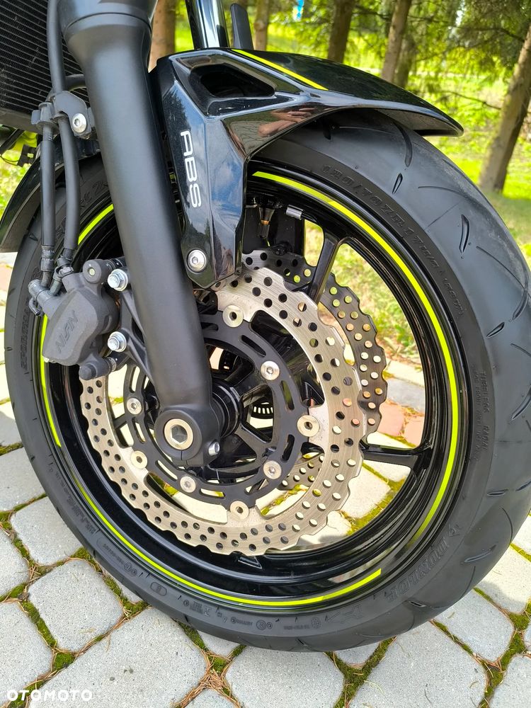 Kawasaki Z 650 - 10
