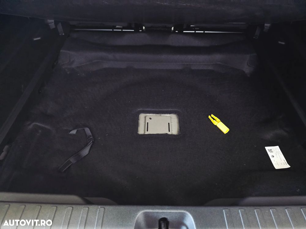 Jeep Compass 1.2 e-Hybrid DCT6 First Edition - 23