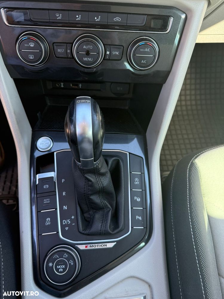 Volkswagen Tiguan - 15