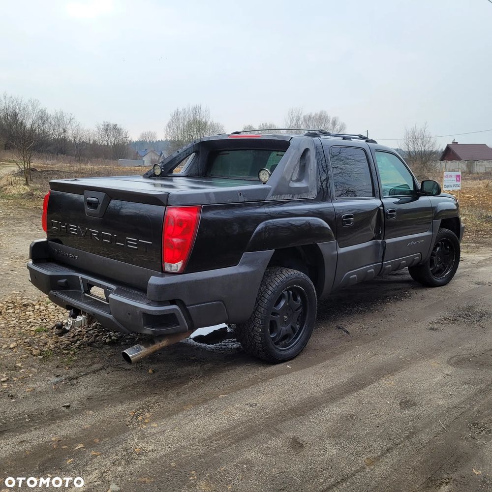 Chevrolet Avalanche 5.3 LS - 4